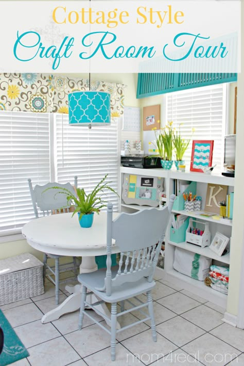 Small Craft Room Ideas, Embroidery Room, Scrapbooking Room, Craft Room Ideas, Crafting Space, Small Craft Rooms, Sewing Spaces, Organize Craft Supplies, Dream Craft Room