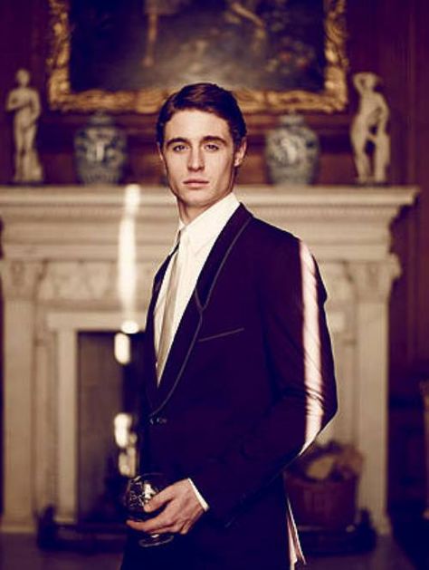 eye candy, yea, max irons Prince Maxon, Max Iron, Max Irons, Maxon Schreave, Selection Series, Kiera Cass, Leading Men, Vanity Fair, Aspen