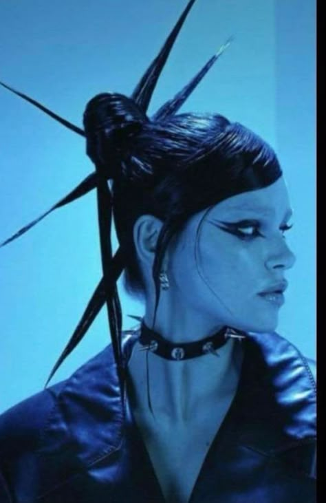 Cyberpunk Hairstyles, Sci Fi Makeup, Futuristic Hairstyles, Futuristic Hair, Lady Lovely Locks, Y2k Hair, Spiky Hair, Spiked Hair, Editorial Hair