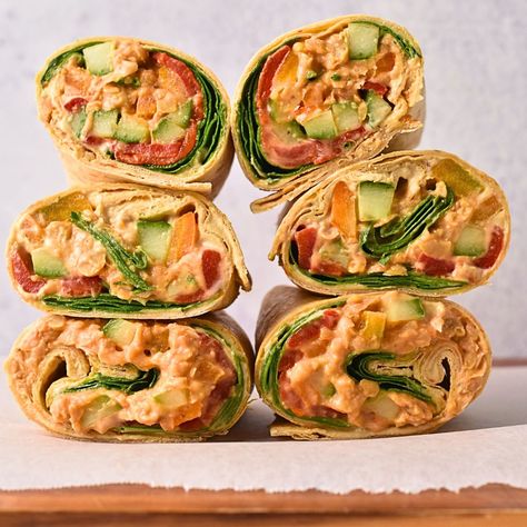 Vegan Hummus Wrap, Heart Healthy Meals, 20 Grams Of Protein, Pita Wrap, Hummus Wrap, Spinach Wraps, Gluten Free Wraps, 20g Protein, Lunch Wraps