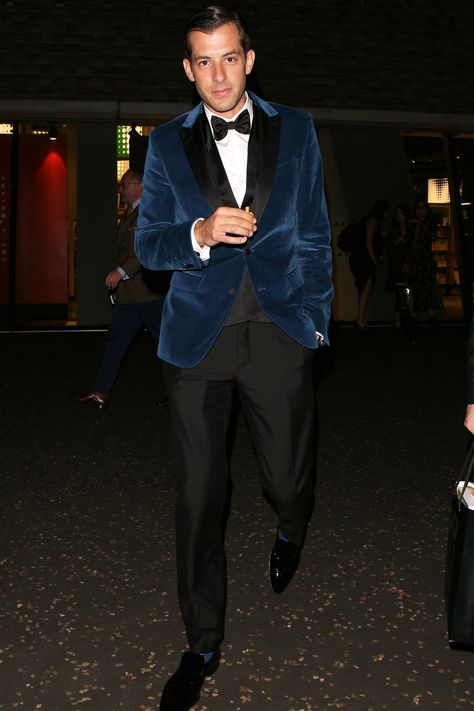 WHERE: Attending the British GQ Men of the Year Awards in London, WHEN: September 6, 2016 WHY: A velvet dinner jacket makes every look swankier, suaver, and more unique than going basic black tie. Best Dressed Men, Velvet Dinner Jacket, Mens Formalwear, Blue Tuxedos, Best Dressed Man, Dinner Jacket, Gq Men, Mens Formal Wear, Mens Formal