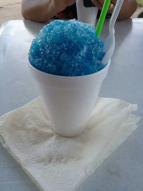 Went to eat a Snow Cone😀 Snow Cones Aesthetic, Ice Eater, Ice Cone, Sno Cones, Candy Drinks, Snow Cone, Crossover Top, Blue Food, Yummy Comfort Food