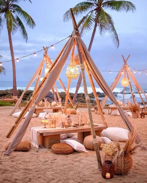 Boho Beach Wedding, Beach Events, Beach Festival, Beach Lounge, Beach Cafe, Beach Wedding Decorations, Decoration Restaurant, Beach Bar, Outdoor Restaurant