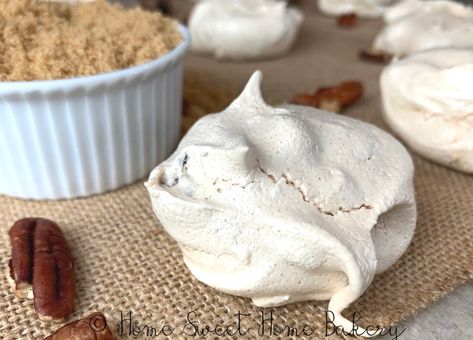 Pecan Meringue Cookies, Brown Sugar Meringue Cookies, Brown Sugar Meringue, Meringue Cookie, Crackle Cookies, Meringue Cookie Recipe, Sugared Pecans, Meringue Recipe, Brown Sugar Cookies