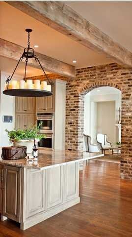 My parents house has a kitchen with exposed brick walls, and I love it. It's even better in the more contemporary home styles. Brick Walls, Design Del Prodotto, Cool Ideas, Large Kitchen, Exposed Brick, Home N Decor, White Cabinets, Beautiful Kitchens, Home Fashion