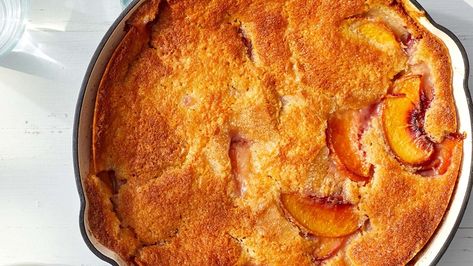 Martha's Peach Buckle | PBS Food Peach Buckle Recipe, Peach Buckle, Skillet Peach Cobbler, Pbs Food, Fruit Crumble, Cake Mug, Martha Stewart Recipes, Fruit Cobbler, Canned Peaches