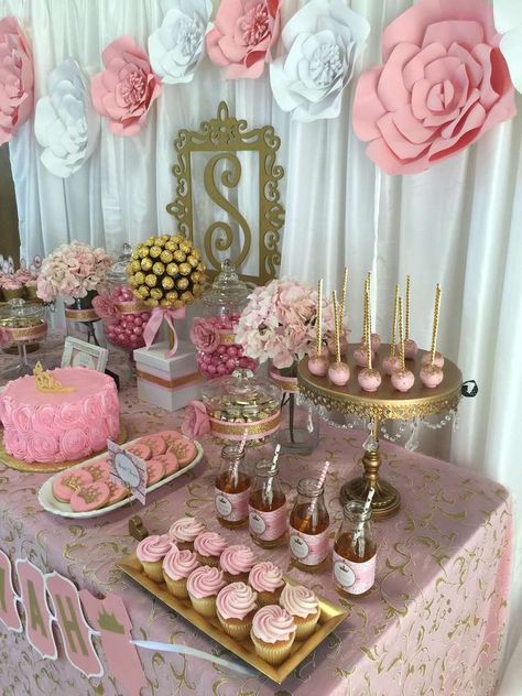 Pink and Gold Baby Shower Baby Shower Party Ideas | Photo 1 of 7 | Catch My Party Tårta Design, Gold Baby Shower Decorations, 4de Verjaardag, Pink And Gold Baby Shower, Pink Baby Shower Decorations, Gold Baby Shower, Baby Shower Photos, Fiesta Baby Shower, Gold Baby Showers