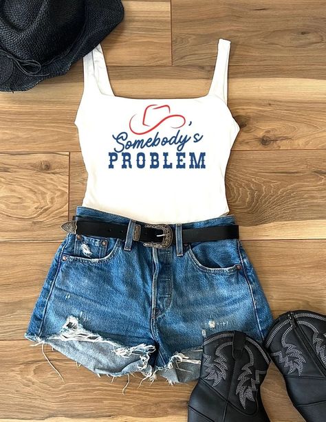 Country Party Outfit, Outdoor Country Concert Outfit, Country Dancing Outfit, Country Thunder Outfits, Cute Rodeo Outfits, Western Tank Tops, Summer Country Concert Outfit, Country Outfits Women, Country Girl Shirts