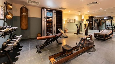 Retro Gym, Hotel Gym, Gym Room At Home, Cosy Room, Home Gym Design, Gym Room, Most Luxurious Hotels, Garage Gym, Fitness Design