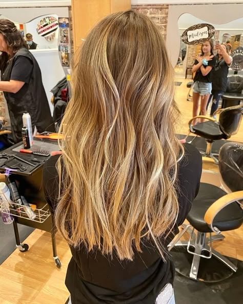 Summer Blonde Hair Aesthetic, Sun Kissed Brown Hair Natural, Few Blonde Highlights On Brown Hair, Honey Boliage Hair, Honey Caramel Blonde Balayage, Golden Summer Hair, Tiny Blonde Highlights, Golden Blonde Partial Highlights, Sun Kissed Dirty Blonde Hair