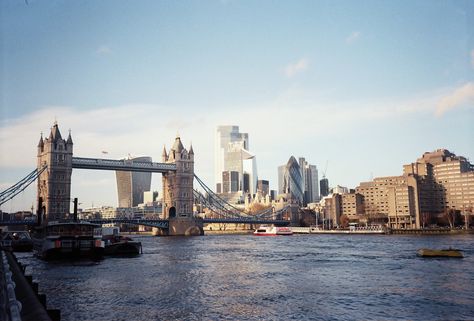 London On Film Camera, London 35mm Film, England Film Photography, Uk Film Photography, Film Photography London, Europe On Film, London On Film, London Film Photography, 35mm Film Aesthetic