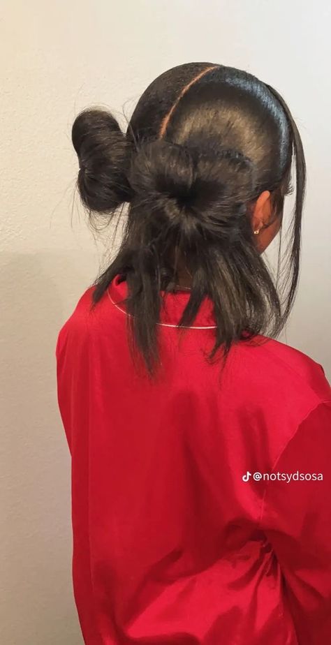 Twisted Hair, Sleek Ponytail Hairstyles, Quick Natural Hair Styles, Quick Weave Hairstyles, Hairdos For Curly Hair, Natural Curls Hairstyles, Flat Iron Hair Styles, Natural Hair Styles Easy, Slick Hairstyles