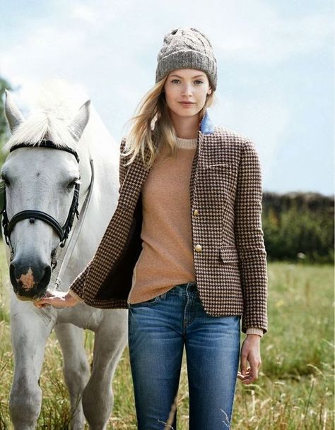 November Fashion, Pijamas Women, Casual Chique, Country Fashion, Blazer Outfit, Meryl Streep, Equestrian Style, Plaid Blazer, Tweed Blazer