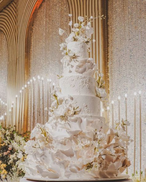 Luxury Wedding Cakes Guide for 2022 | Wedding Forward Wedding Luxury Cake, Luxury Wedding Cakes, Asian Wedding Cake, Sparkle Wedding Cakes, Wedding Cake Guide, Glamorous Wedding Cakes, Classy Wedding Cakes, Tall Wedding Cakes, Asian Wedding Decor