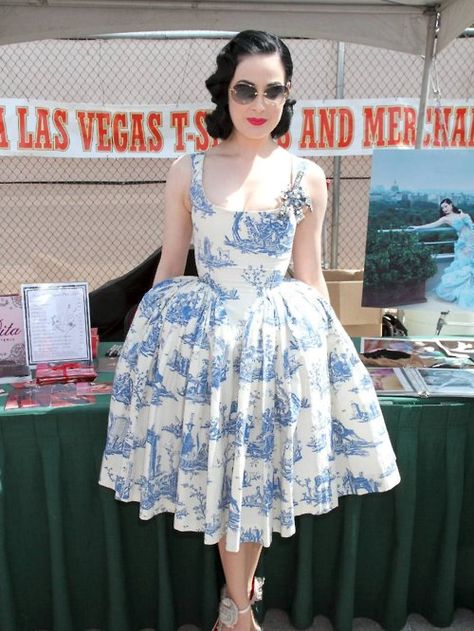 Dita Von Teese, blue toile Dita Von Teese Style, Mode Rockabilly, Toile Dress, Rococo Dress, Vivienne Westwood Dress, Look Retro, Dita Von, Retro Mode, Dita Von Teese