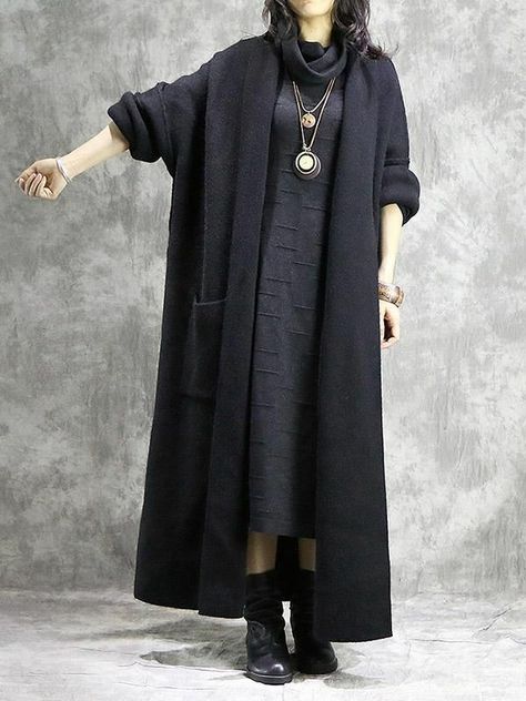 Dark Mori Fashion, Strega Fashion, Long Sweater Coat, Seasons Autumn, Mori Fashion, Witch Fashion, Casual Workwear, Witchy Fashion, Witch Outfit