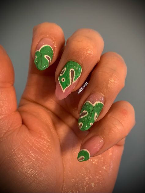 Monstera Nail Design, Monstera Plant Nails, Monstera Nail Art, Plant Nails Design, Jurassic Park Nails, Monstera Nail, Plant Nail Designs, Plant Nail Art, Succulent Nails