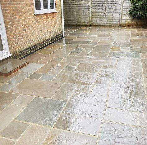 Laying Paving Slabs, Parking Tiles Design, Sandstone Paving Slabs, Indian Sandstone, Patio Kits, Slate Patio, Sandstone Paving, Garden Paving, Hall Interior Design