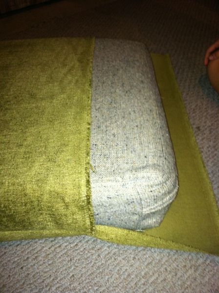 couch - pocket 2 Diy Couch Cushions, Diy Cape, Make A Pillow, Sewing Cushions, Cushion Ideas, Couch Cushion Covers, Diy Couch, Slip Covers, Couch Cushion