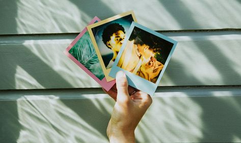 Polaroid tips for capturing the best summer snapshots Polaroid Tips, Polaroid Photo Album, Polaroid Photography, Instant Photography, Photo Boxes, Under The Surface, Polaroid Pictures, Polaroid Photos, The Best Summer