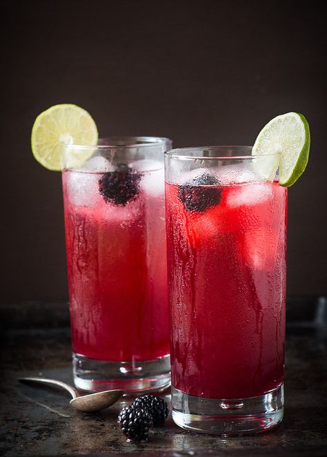 Blackberry Soda with Homemade Blackberry Syrup Blackberry Soda, Blackberry Syrup, Smoothie Drinks, Non Alcoholic Drinks, Refreshing Drinks, Non Alcoholic, Summer Drinks, Fun Drinks, Yummy Drinks