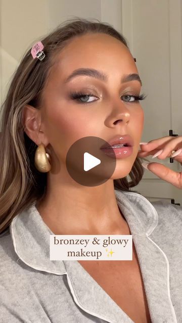 Adison Justis on Instagram: "bronzey, glowy & smokey makeup for a night out ✨🖤💋 #grwm#makeup#smokeyeye#glowymakeup" Soft Matte Makeup Look, Glowy Bronze Makeup Glam, Fall Makeup 2024, Glowy Makeup Bronze, Bronzed Glowy Makeup, Bronze Eyeshadow Looks, Wet Eyeshadow Look, Bronzy Glowy Makeup, Cool Toned Makeup Looks