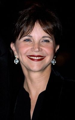 Cindy Williams (1947-2023) - Find a Grave Memorial Bill Hudson, Forest Lawn Memorial Park, Cindy Williams, Moving To Dallas, Graduating High School, Laverne & Shirley, Sam & Cat, Waiting In The Wings, American Graffiti