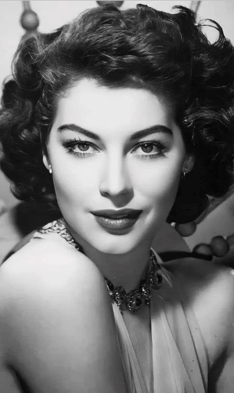 Ava Gardener, Klasik Hollywood, Old Hollywood Actresses, Classic Hollywood Glamour, Vintage Hollywood Glamour, Septième Art, Ava Gardner, Vintage Black Glamour, Classic Movie Stars