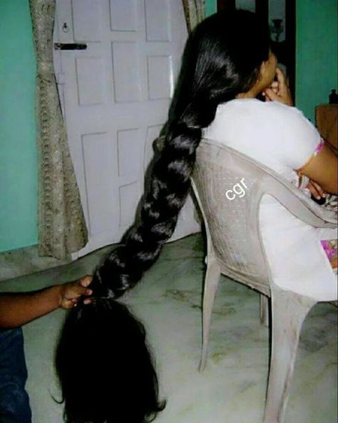 Hair Job, Indian Long Hair Braid, Long Shiny Hair, Long Hair Images, Long Indian Hair, Long Healthy Hair, Bridal Hair Buns, Curly Hair Women, Super Long Hair