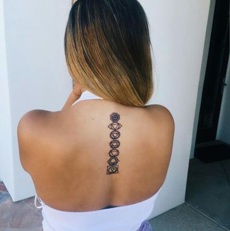 Jordyn Woods. I love her Chakra tattoo Woods Tattoos, Chakras Tattoo, Wood Tattoo, Chakra Tattoo, Jordyn Woods, Body Is A Temple, Kids Rooms, Lotus Flower Tattoo, Back Tattoo