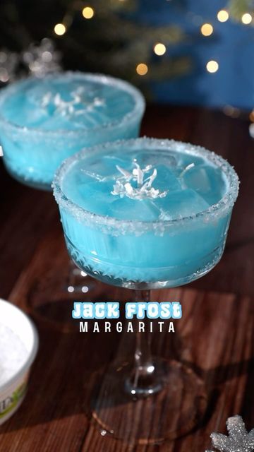 Thirsty Bartenders on Instagram: "Let’s make a Jack Frost Margarita! ⛄️ 🔖 Save this recipe and try it at home. 🧂 Don’t forget the salty white rim! Check out @twang_official for the best beer and rimming salts! Jack Frost Margarita: ❄️ 1 ounce lime juice ❄️ 2 ounces coconut cream ❄️ 2 ounces tequila ❄️ 1 ounce blue curaçao ❄️ salt rim ❄️ coconut shreds #drink #cocktail #christmascocktail #drinkporn" Jack Frost Margarita, Jack Frost Drink, White Rims, Mexican Foods, Tequila Cocktails, Blue Curacao, Christmas Cocktails, Best Beer, Jack Frost