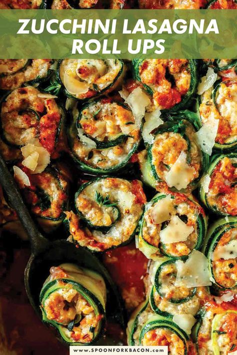 These Zucchini Lasagna Roll Ups are made with zucchini slices instead of lasagna! It makes for a much lighter but still very filling meal. It's a great way to get those veggies in! Zucchini Lasagna Roll Ups Meat, Mushroom Zucchini Lasagna Rolls, Zucchini Lasagna Roll Ups, Dinners Summer, Lasagna Dinner, Zucchini Lasagna Rolls, Zucchini Rolls, Recipes Zucchini, Lasagna Roll Ups