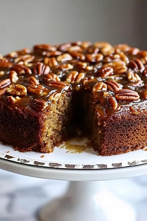 Nut Cake Old Fashioned, Texas Pecan Cake, Banana Pecan Cake, Maple Pecan Cake, Pecan Pie Upside Down Cake, Pecan Desserts Easy, Pecan Cake Recipes, Pecan Spice Cake, Bundt Cake Flavors