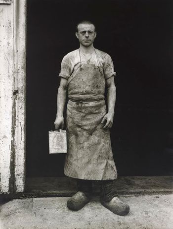 Apron Men, Best Random Orbital Sander, August Sander, Andre Kertesz, Collections Photography, History Of Photography, Documentary Photographers, Great Photographers, Vintage Portraits