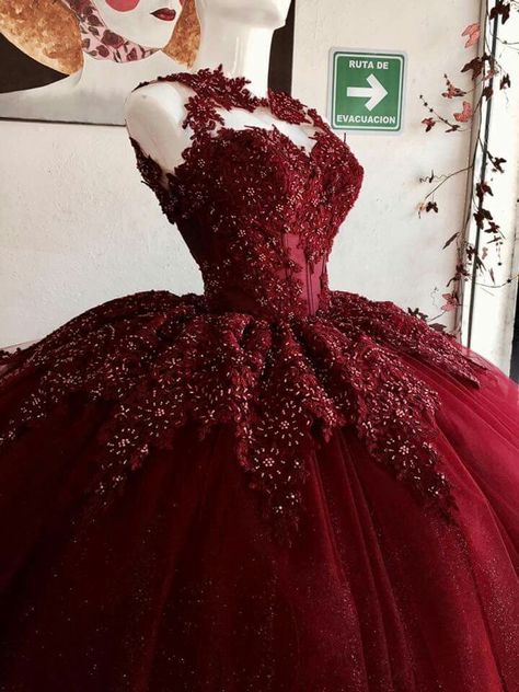 Quiencera Dresses Burgundy, Deep Red Quinceanera Dresses, Maroon Quinceanera Dresses, Dark Red Quinceanera Dresses, Red Quince Dress, Red Quinceanera Ideas, Burgundy Quinceanera Dresses, Gown Birthday, Birthday Princess Dress