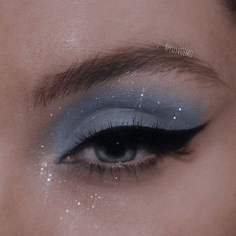 Formal Blue Eye Makeup, Cinderella Inspired Makeup Look, Cinderella Blue Makeup, Night Under The Stars Makeup, Cinderella Wedding Makeup, Cinderella Aesthetic Makeup, Formal Blue Makeup, Sparkly Blue Eye Makeup, Blue Quinceanera Makeup Looks