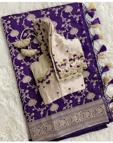 Books Embroidery, Hoops Embroidery, Embroidery Books, Silk Saree Blouse Designs Patterns, Latest Bridal Blouse Designs, Blouse Designs Catalogue, Latest Blouse Designs Pattern, Embroidery Tips, New Saree Blouse Designs