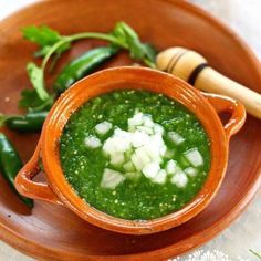 Receta Salsa Verde Cruda Mantecadas Recipe, Tomatillo Salsa Recipe, Quick Salsa, Homemade Salsa Verde, Tomatillo Salsa, Mexico Food, Spicy Salsa, Homemade Tortillas, Fresh Salsa