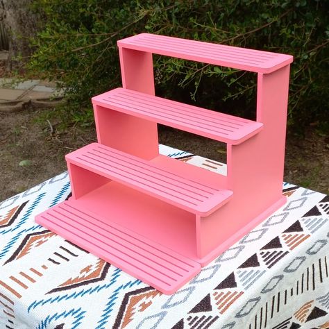 3 or 4 Tier Display Stand in this stunning pink called Sandy's Smile. The perfect size for retail shop counter tops and craft markets. Can be used for Earring cards, Jars, beauty products, crochet items, candles, glasses, mugs and any other heavy weight products. This shelf will be able to hold a lot of weight and will not fall over. The 3 Tier shelf can be turned into a 4 tier shelf if you purchase the lowest flat shelf in the options. This would be perfect for those looking to display earri... Candle Display Retail, 4 Tier Shelf, Shop Counter, Candle Displays, Craft Markets, Earring Cards, Diy Tumblers, Retail Shop, Display Stand