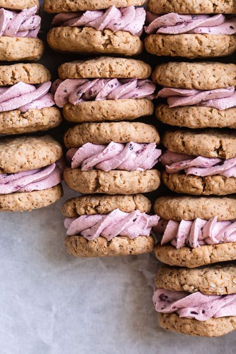 Blackberry Cream Oatmeal Sandwich Cookies | Healthy Little Vittles | This sandwich cookie recipe feature mini gluten-free, vegan oatmeal cookies filled with a homemade vegan blackberry cream made with real blackberries for the perfect berries and cream sweet treat! Gluten Free Cookie Sandwiches, Healthy Sandwich Cookies, Blackberry Oatmeal Cookies, Vegan Cookie Sandwich, Snack Ideas Vegetarian, Mini Cookie Sandwiches, Gluten Free Sandwich Cookies, Vegan Sandwich Cookies, Blackberry Cookies Recipes