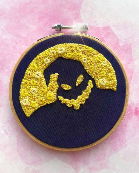 Embroidery Tim Burton, Nightmare Before Christmas Embroidery Patterns, Jack Skellington Embroidery, Embroidery Disney Designs, Disneyland Embroidery, Coraline Embroidery, Disney Embroidery Patterns, Nightmare Before Christmas Embroidery, Halloween Embroidery Patterns