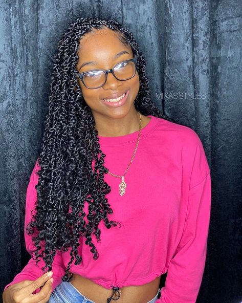 25 Trending Passion Twist Hairstyles in 2024 We Love Right Now - Zohna Caribbean Braids, Passion Twist Hairstyles, Passion Twists, Twist Styles, Twist Braid Hairstyles, Hair Twist Styles, Hairstyles Braids, African Braids Hairstyles, African Braids