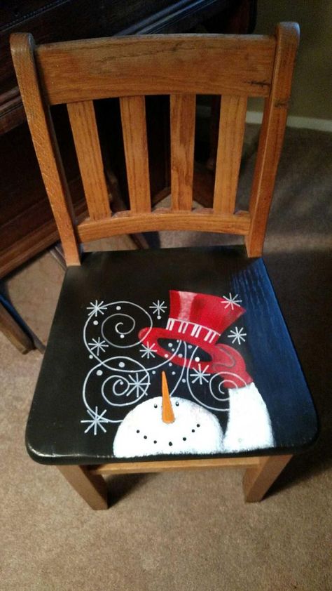 Painted Christmas Chairs, Snowman Chair, Christmas Chairs, Painted Snowmen, Christmas Booth, Hand Painted Chairs, Wood Christmas Decorations, Whimsical Painted Furniture, Christmas Chair