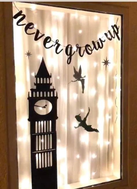 Disney Photo Backdrop, Disney Theme Decorations, Disney Hotel Window Decorations, Disney Window Decoration Ideas, Disney Window Decoration, Disney Dance, 2024 Classroom, Disney Prom, Disney Halloween Parties