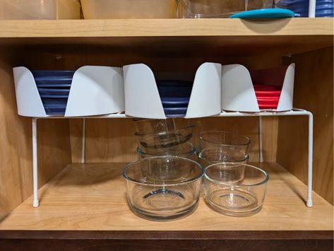 Pyrex Lid Storage Organizer by percula - MakerWorld Pyrex Lids, Kitchen Organizers, Lid Organizer, Fusion 360, Lid Storage, Storage Organizer, Pyrex, Kitchen Organization, Kitchen Accessories