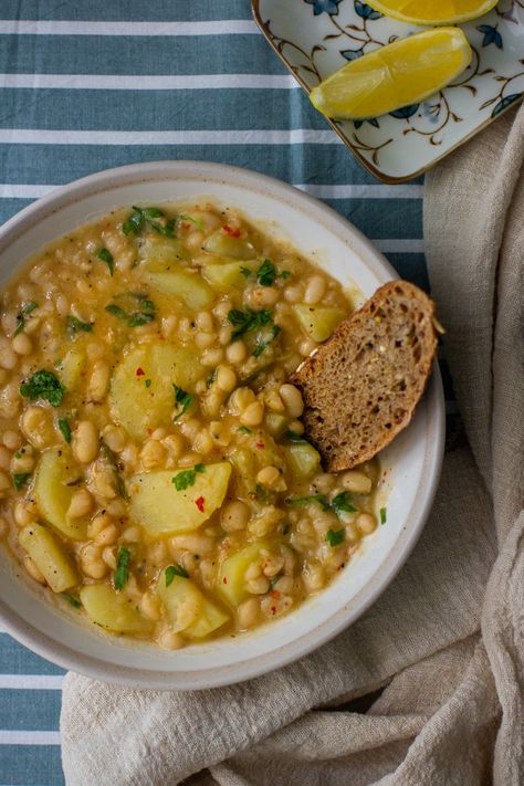 Potato And White Bean Soup, Campervan Meals, Vegan Bean Chili, Butternut Soup, Rosemary Garlic, Stewed Potatoes, Vegan Potato, Comfort Soup, White Bean Soup