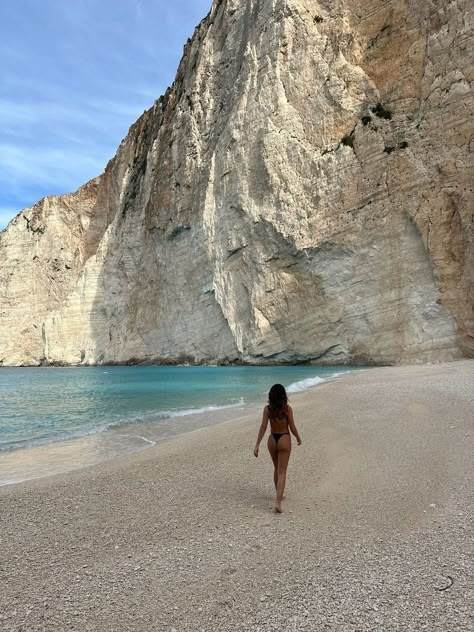 Vision Board Aesthetic Ideas, Zakynthos Greece Aesthetic, Back Women Aesthetic, Life Vision Board Ideas, Beach Travel Aesthetic, Another Life Aesthetic, Back Pictures Aesthetic, Zakynthos Photo Ideas, That Woman Aesthetic