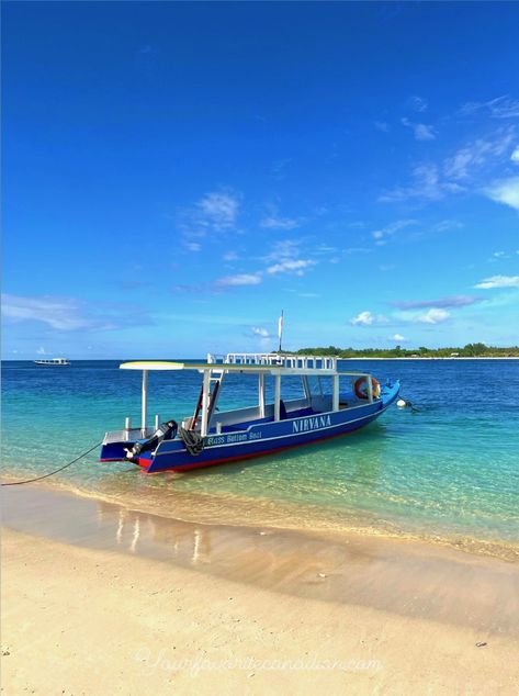 Where Is The Best Place To Stay Gili Islands - Your favorite Canadian Bali Nightlife, Gili Meno, Solo Traveling, Gili Islands, Gili Trawangan, Gili Island, Malibu Beaches, Remote Island, Amazing Sunsets