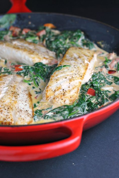 Fish Florentine Fish Florentine Recipes, Hake Fish Recipes Baked, Blue Hake Fish Recipes, Hake Recipes Dinners, Baked Hake Recipes, Stuffed Cod, Fish Florentine, Hake Recipes, Florentine Recipe