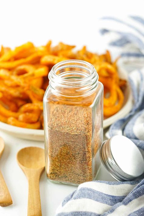 French Fry Seasoning Recipe, Fry Seasoning Recipe, Fry Seasoning, French Fry Seasoning, Make Your Own Granola, Pantry Recipes, Making French Fries, Homemade Fries, Crispy Chicken Wings